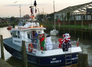 Christmas sails into Strand Quay