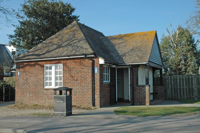 Car park row: poll off for now - Rye News