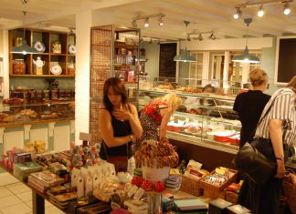 Deli opens around the corner