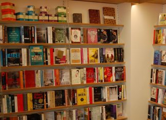 Boules and books for a third age