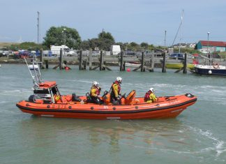 Amazing boats need volunteers