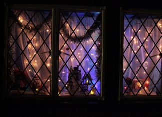 Subtle celebrations of Yuletide