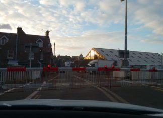 Gas leak at Rope Walk rail crossing