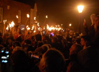 Arsonists quizzed about funds