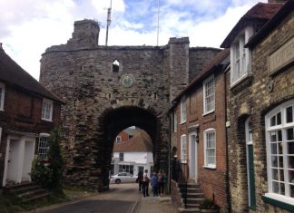 Coastal Revival for the Landgate?