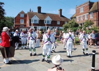 Morris Dancers draw the crowds
