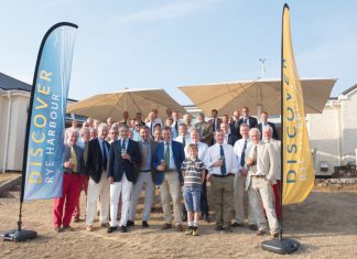 Discovery Centre wins at golf