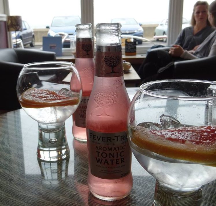 31587899_10160282290045361_6930609917476732928_n