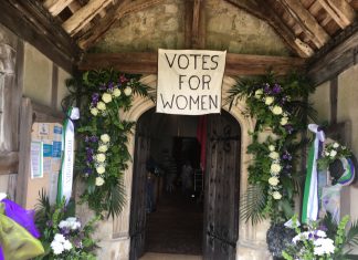 A hundred years ago in flowers