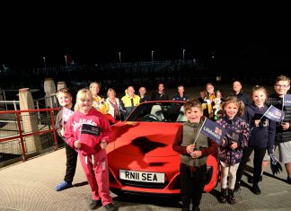 Charity Porsche 911 visits RNLI