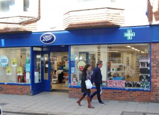 Shoplifters hit Boots