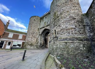 News in brief October 4