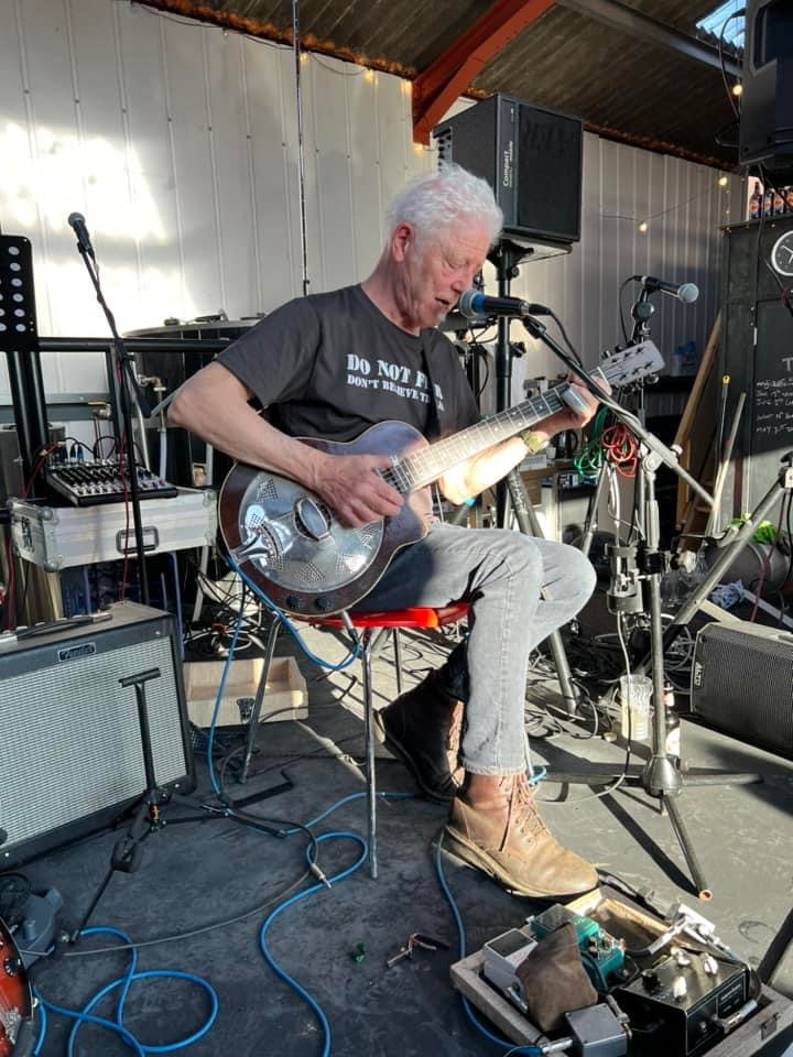 The Waterworks Brewery Live Music - Roger Hubbard