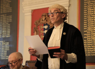 Town clerk to retire