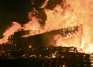 Bonfire Society lights up Rye