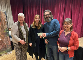 Panto cheque for RNLI