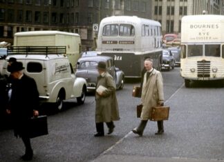 Eric Bourne and the Wurlitzer