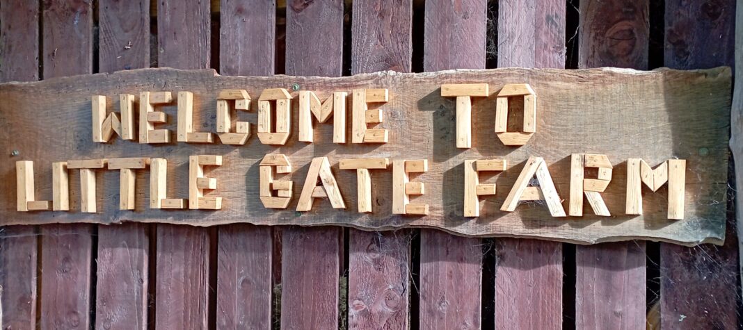 Little Gate sign