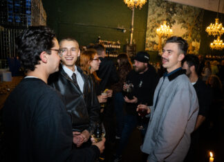 Hellwing – born to enthrone