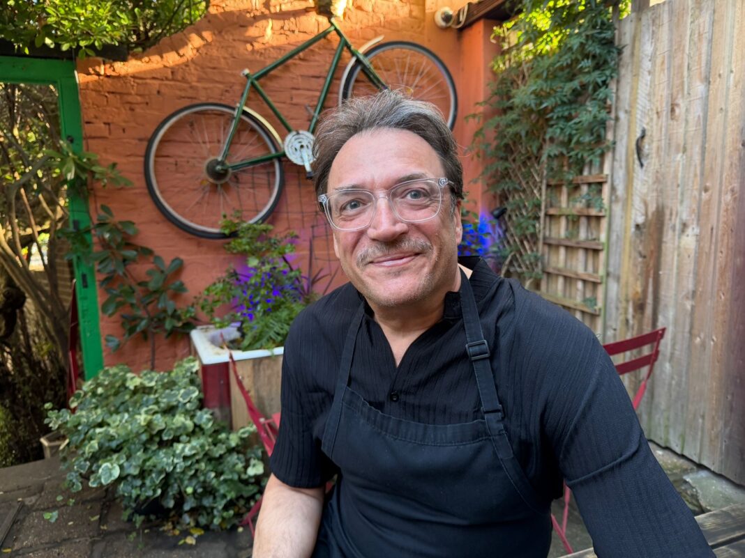 AC752B83-4948-4C5F-AB2E-A3ED27EACE02