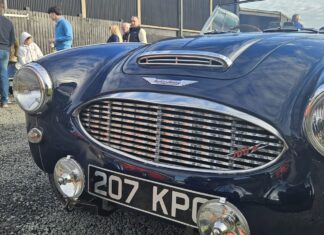 Perfect for Sunday morning – classic cars and coffee